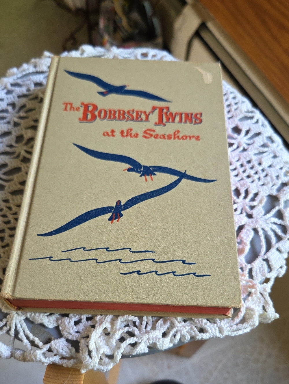 The Bobbsey Twins at the Seashore - Cream Cover with Blue & Red Artwork